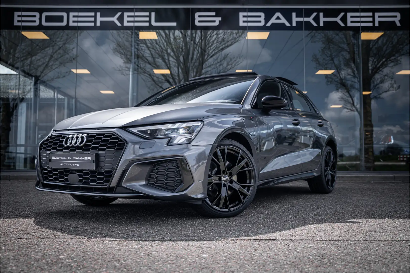 Audi A3 Sportback 40 TFSI e S-line - Panodak - B&O - Virtu Gris - 1
