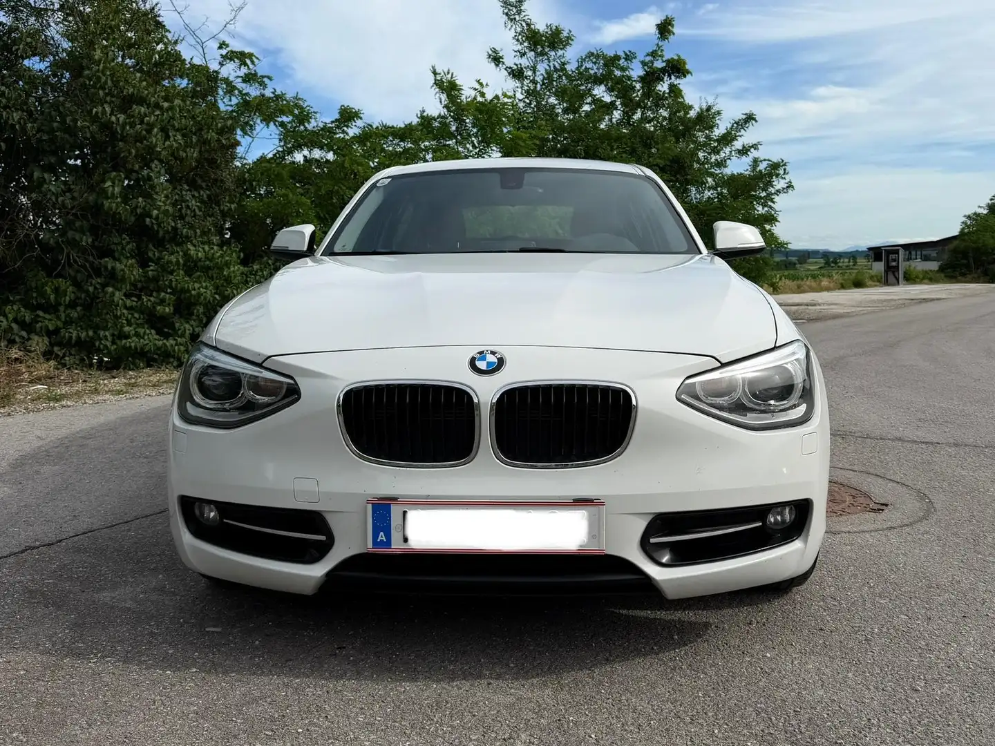 BMW 116 116d Weiß - 2