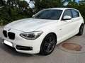 BMW 116 116d Weiß - thumbnail 1
