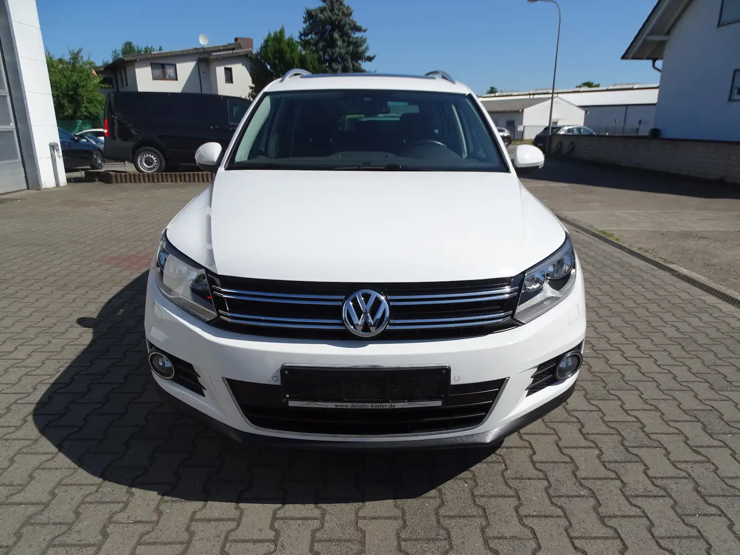 Volkswagen Tiguan 2,0l TDI Cup Sport & Style BMT Panorama, Navi, Kli Weiß - 2
