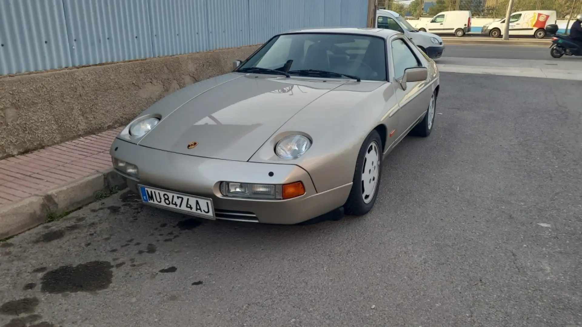 Porsche 928 5.0 S4 GT Aut. Beige - 2