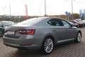 Skoda Superb 2.0 TDI Style Navi ACC Sitzheizung DAB Gris - thumbnail 5