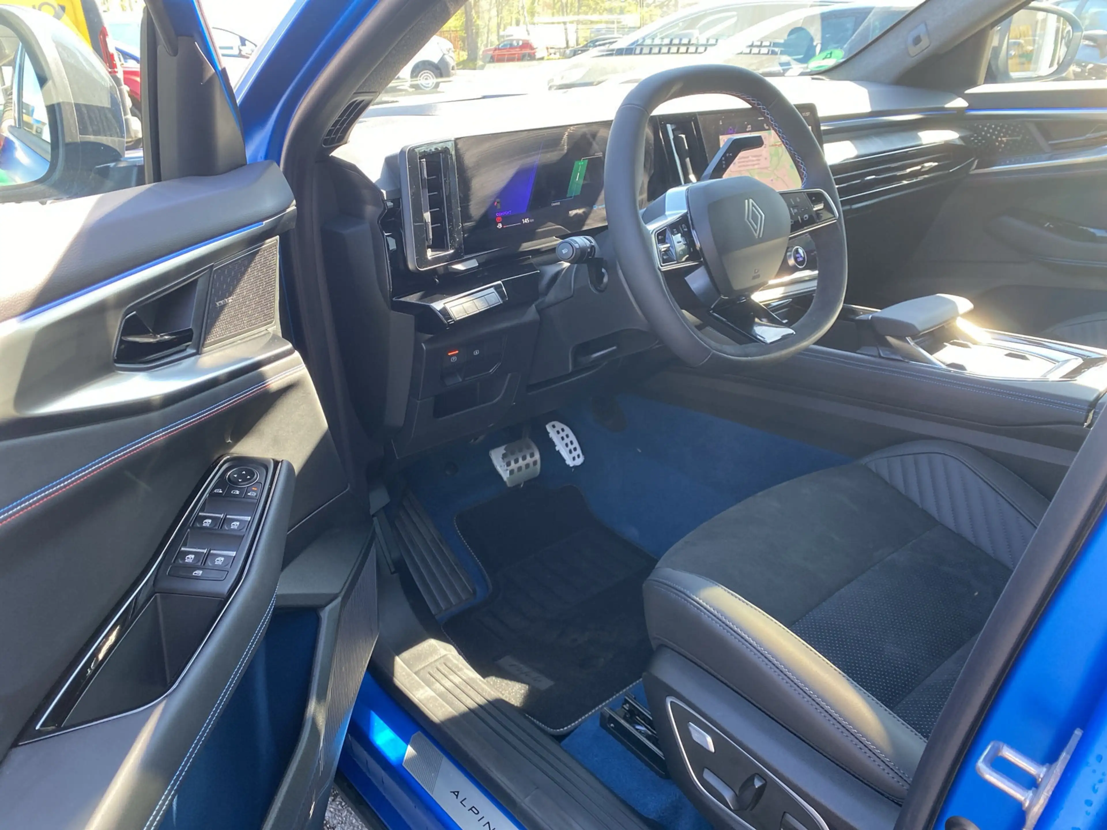 Renault Rafale Atelier Alpine E-Tech Plug-in Hybrid 300 4x4 — photo 10