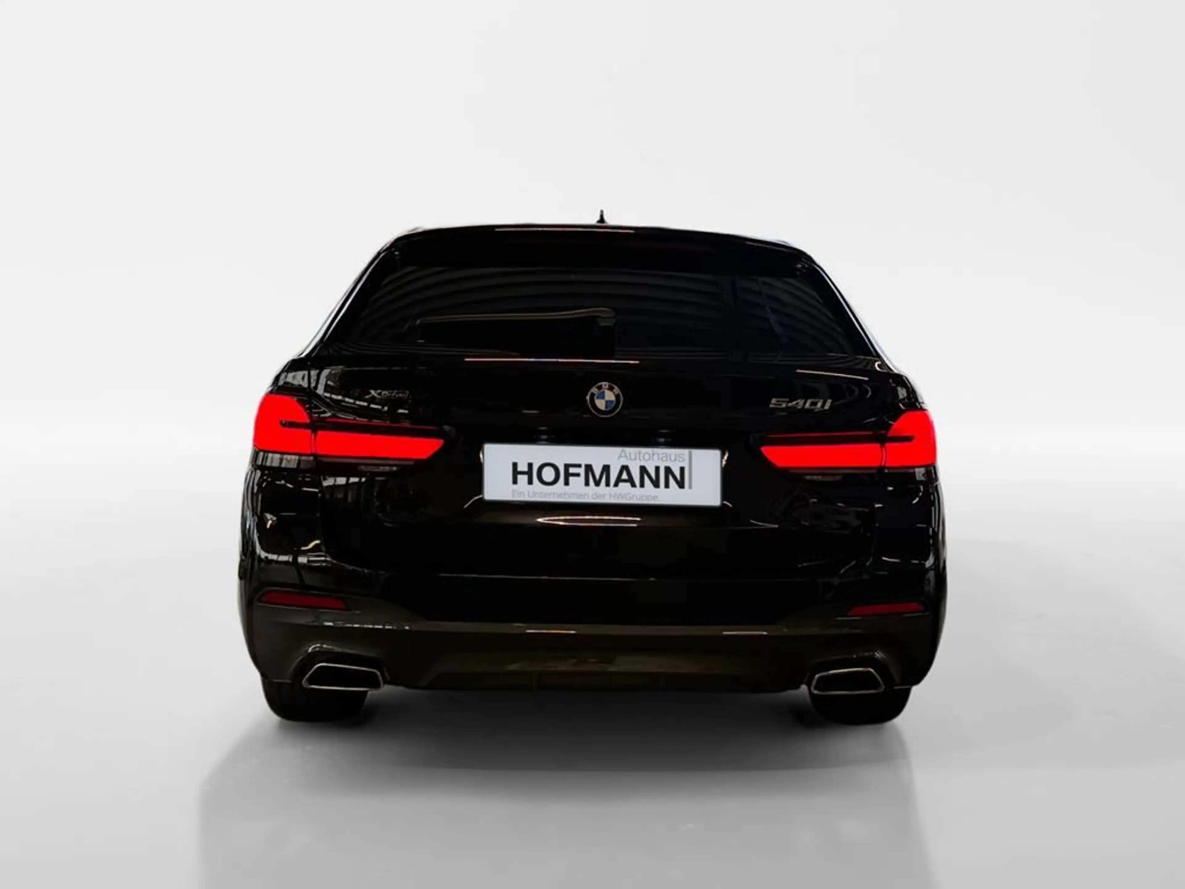BMW 540 M Sport — photo 8