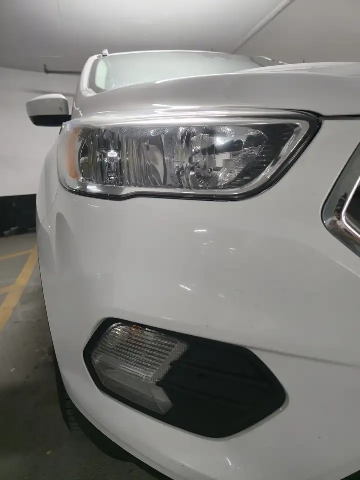 Ford Escape снимка Ford Escape
