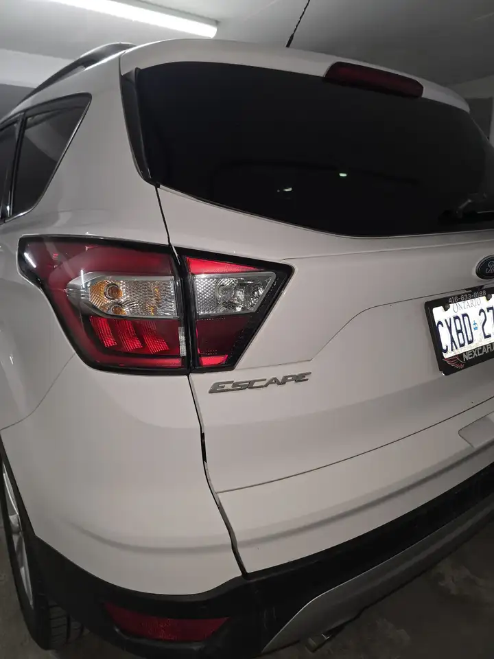 Ford Escape снимка Ford Escape
