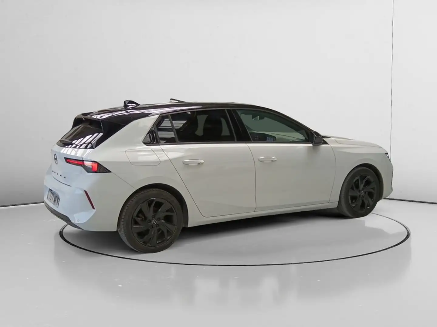 Opel Astra GS Line Blanc - 2