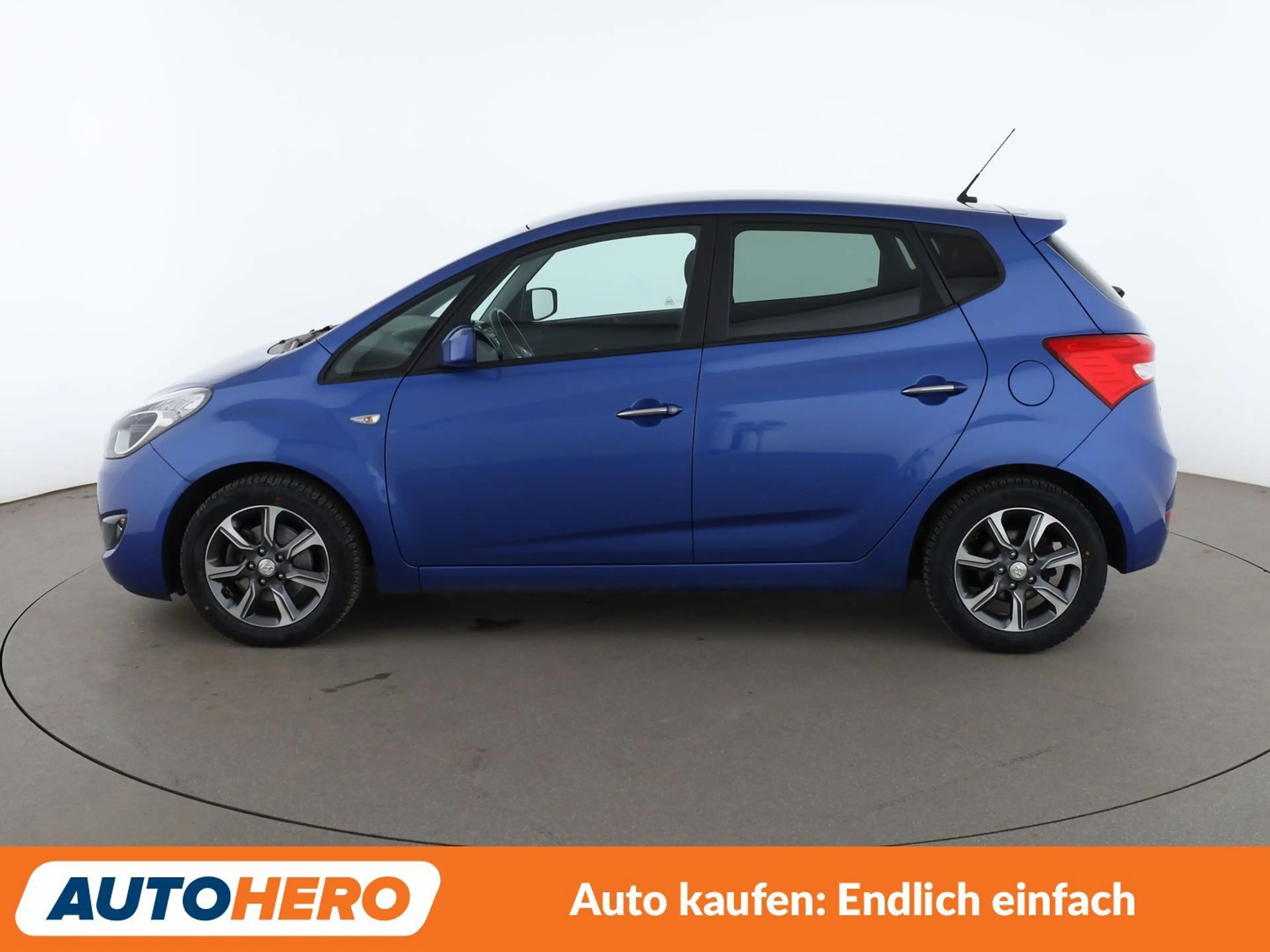 Hyundai iX20 1.6 Space blue*PDC*SHZ*KLIMA*GARANTIE* — photo 3