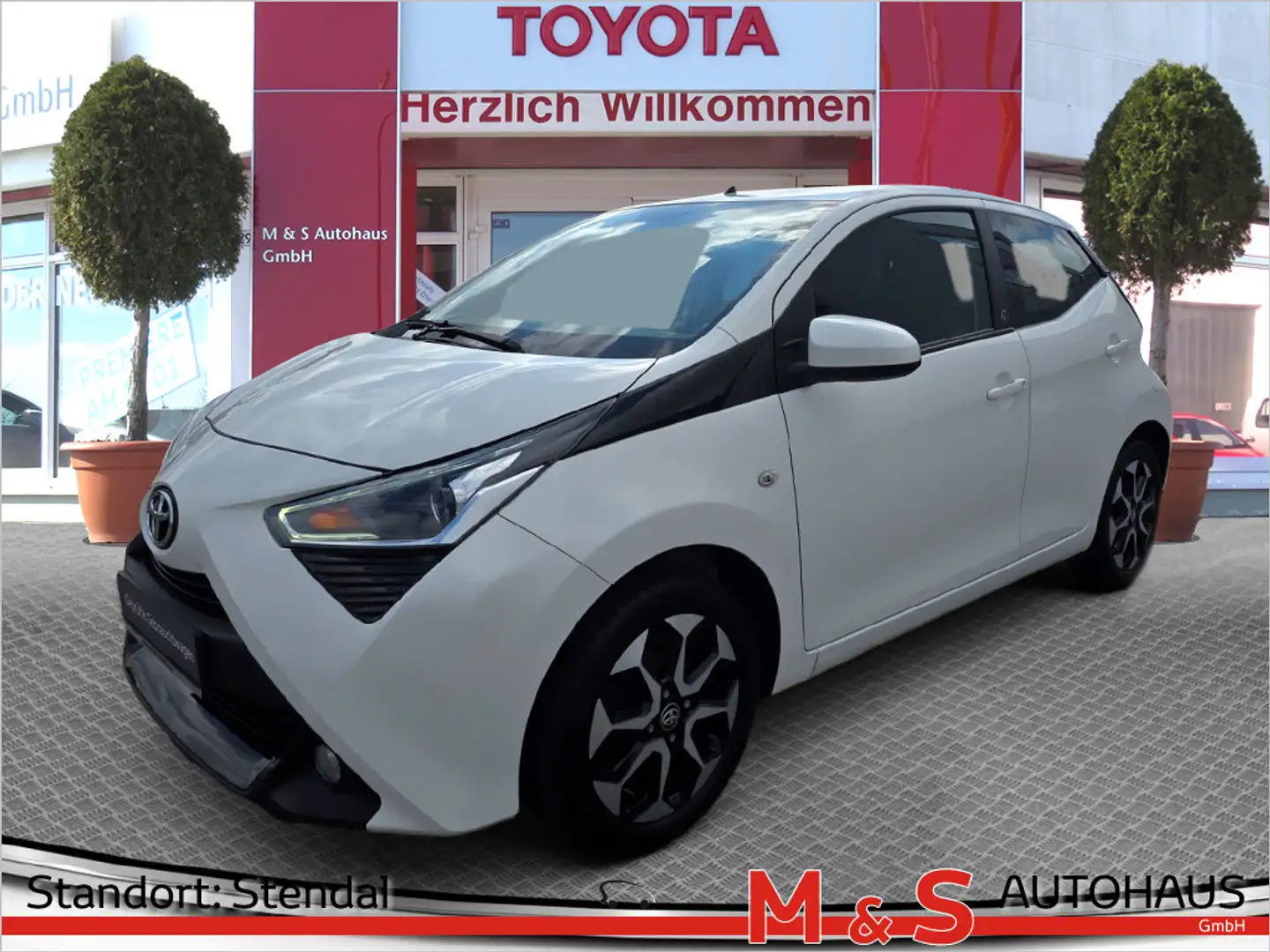 Toyota Aygo X Blanc - 1
