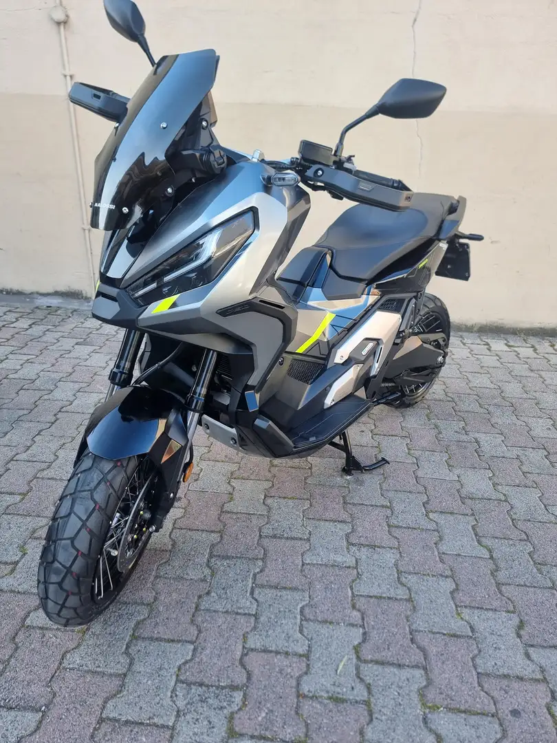 Honda X-ADV 750 - 1