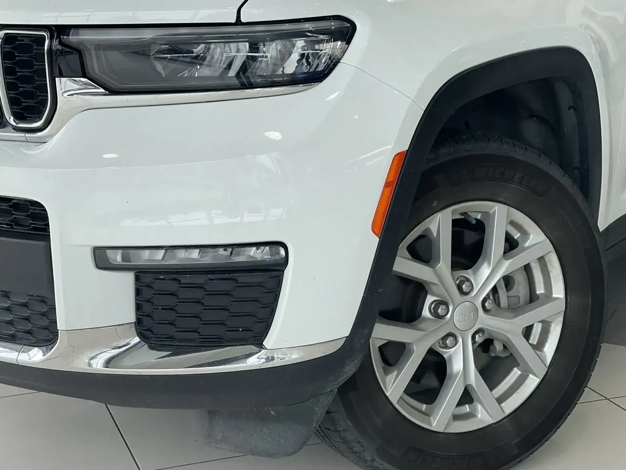 Jeep Grand Cherokee photo Jeep Grand Cherokee