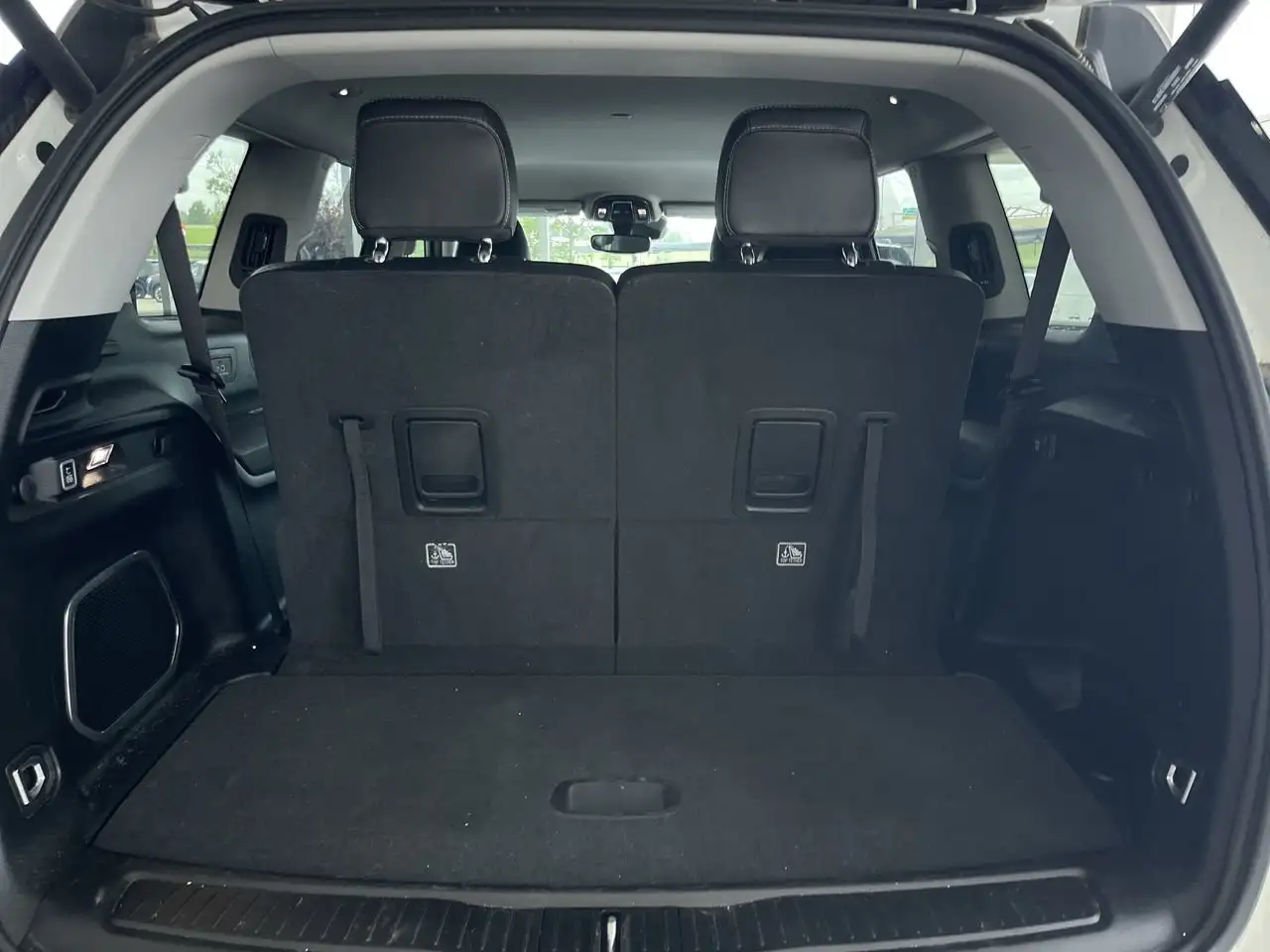 Jeep Grand Cherokee photo Jeep Grand Cherokee