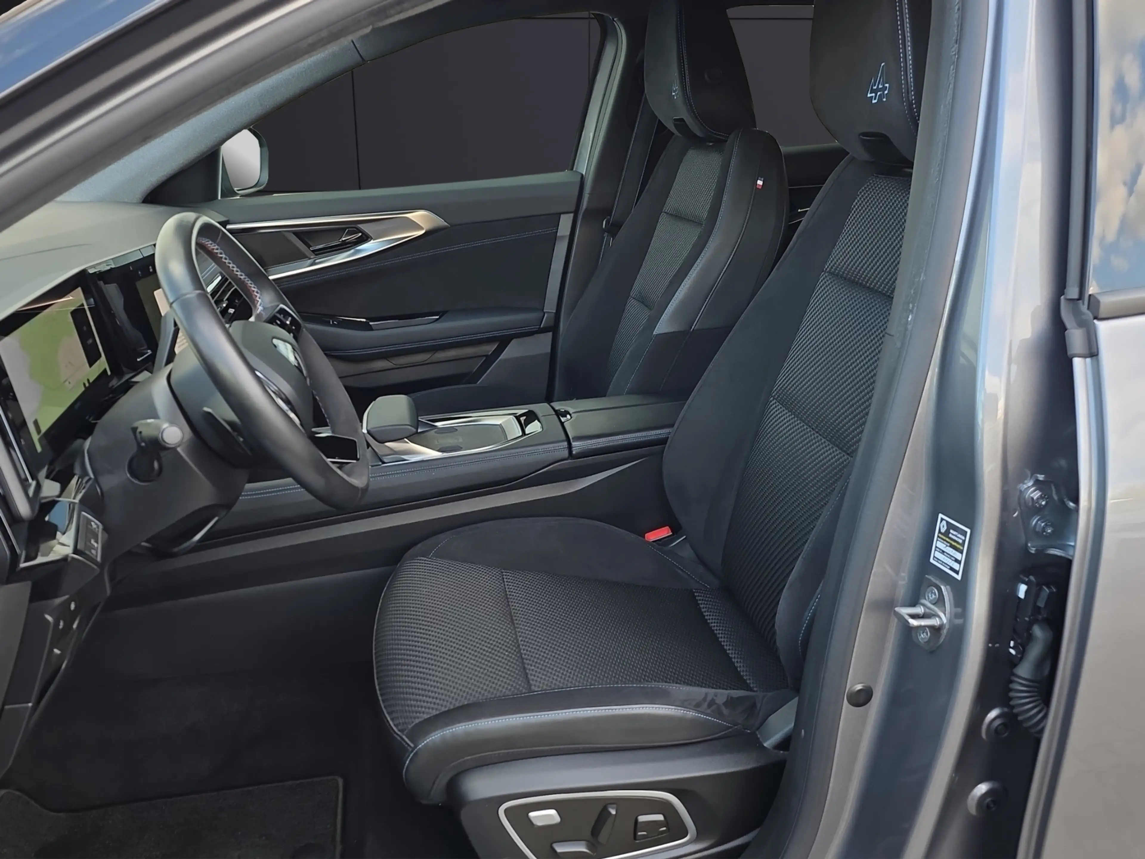 Renault Austral Techno Esprit Alpine Mild Hybrid 160 Automatik Navi Rückfahrkamera Sitzheizung — photo 10