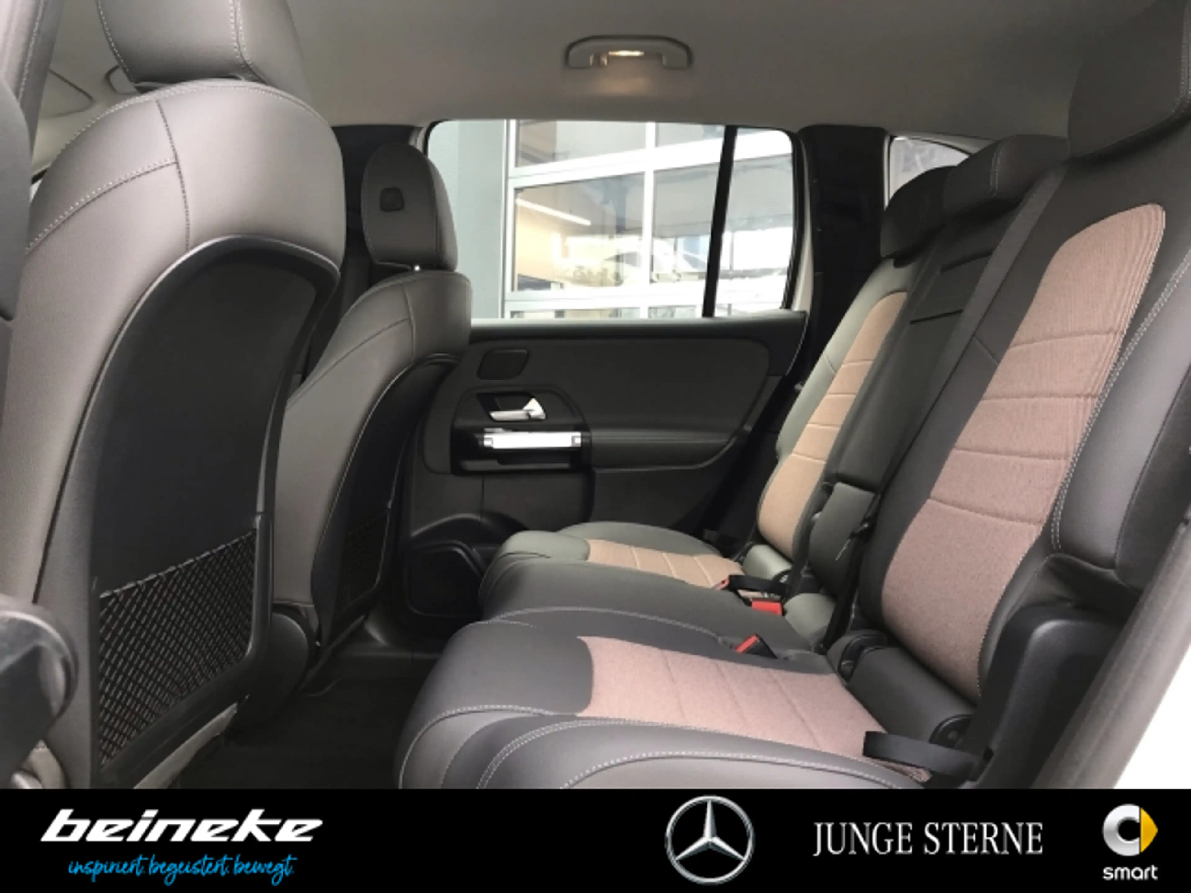 Mercedes-Benz EQB 300 EQB 300 4M Electric Art Advanced plus Winterp. — photo 14