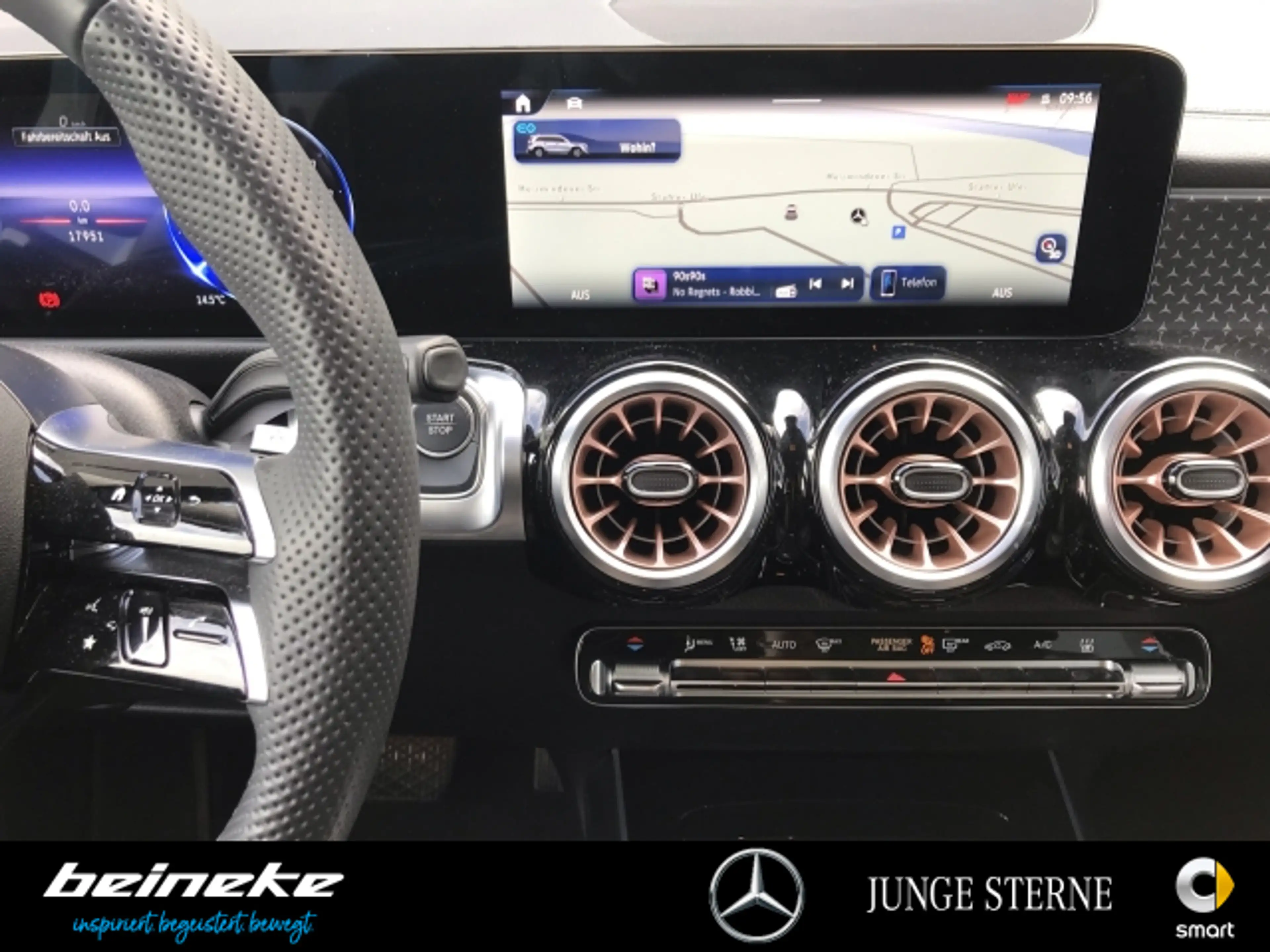 Mercedes-Benz EQB 300 EQB 300 4M Electric Art Advanced plus Winterp. — photo 10