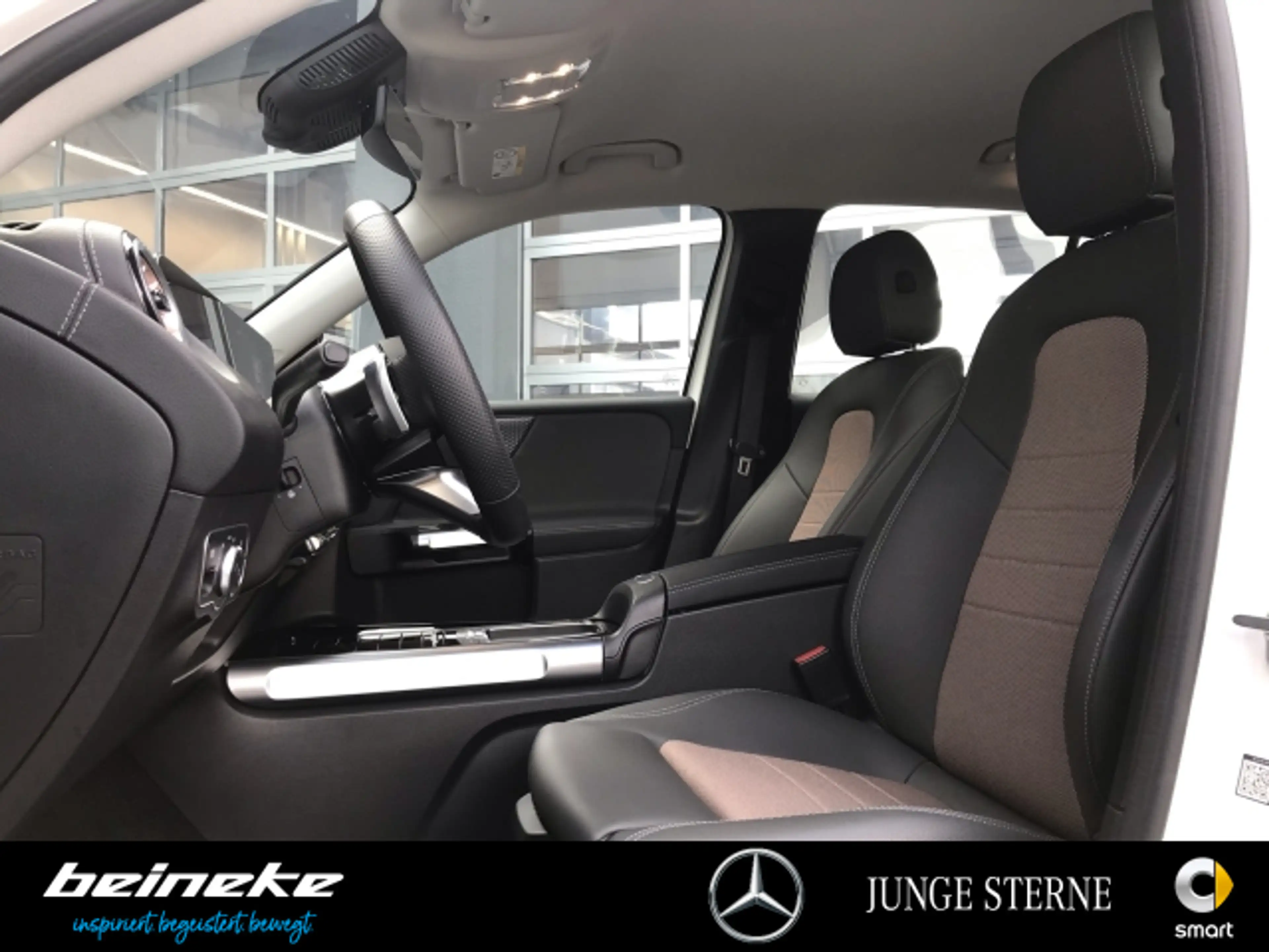 Mercedes-Benz EQB 300 EQB 300 4M Electric Art Advanced plus Winterp. — photo 13