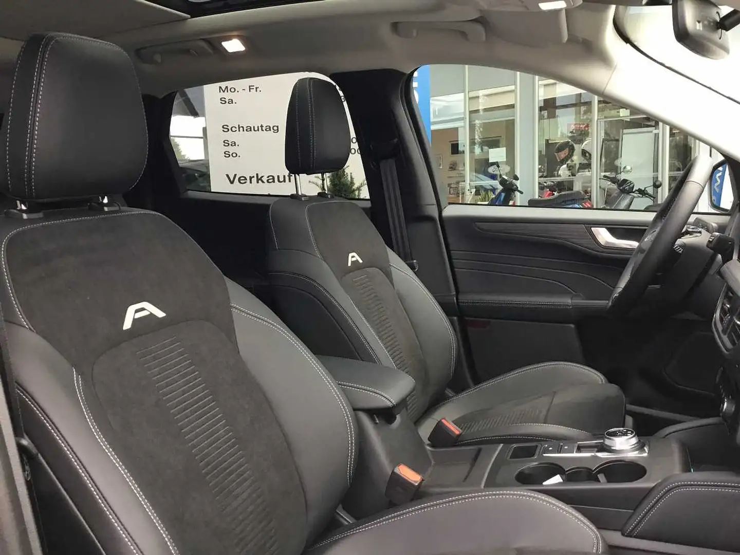 Ford Kuga Plug-in Hybrid 2.5 Duratec PHEV Active Groen - 2