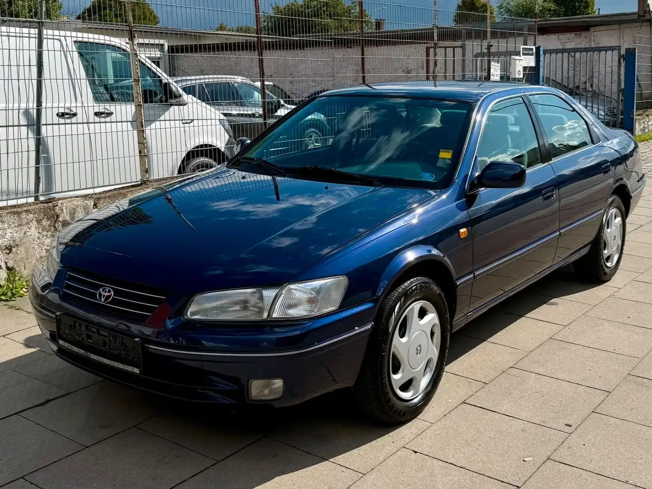 Toyota Camry 2.2 * TÜV NEU * KLIMAAUTOMATIK, foto 3