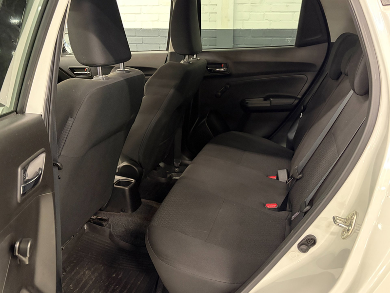 Suzuki Swift 1.2 Style Smart Hybrid Automaat / Airco / Navi / A — photo 9
