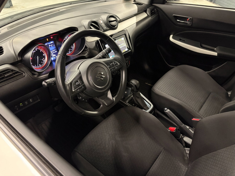 Suzuki Swift 1.2 Style Smart Hybrid Automaat / Airco / Navi / A — photo 2
