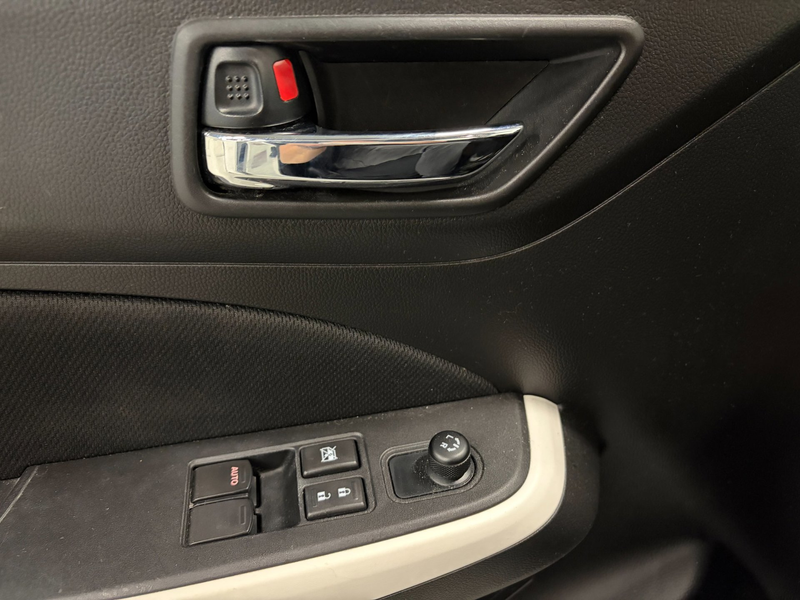 Suzuki Swift 1.2 Style Smart Hybrid Automaat / Airco / Navi / A — photo 17