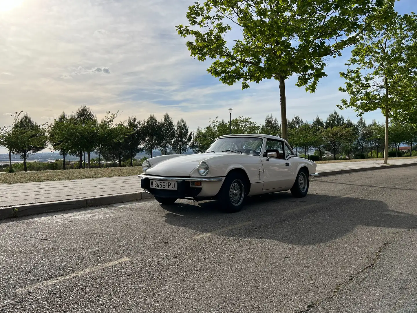 Triumph Spitfire 1500 Blanco - 1