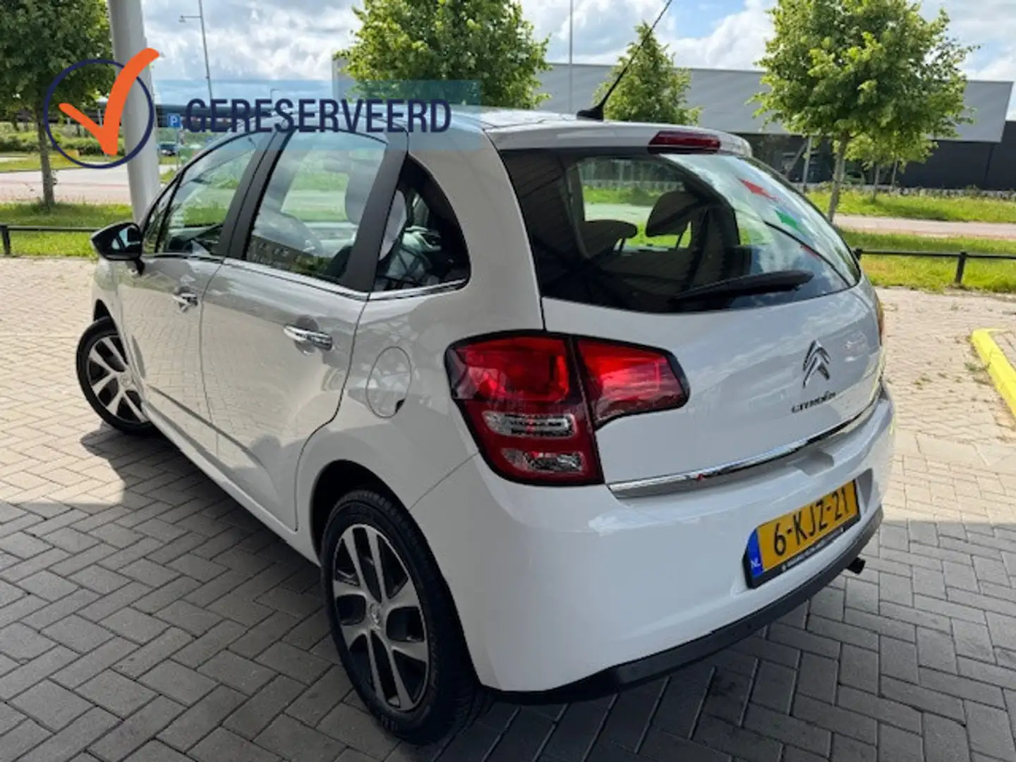 Citroen C3 Gereserveerd 1.2 VTi COLLECTION + ECC/ZENITH/CRUIS Bianco - 2
