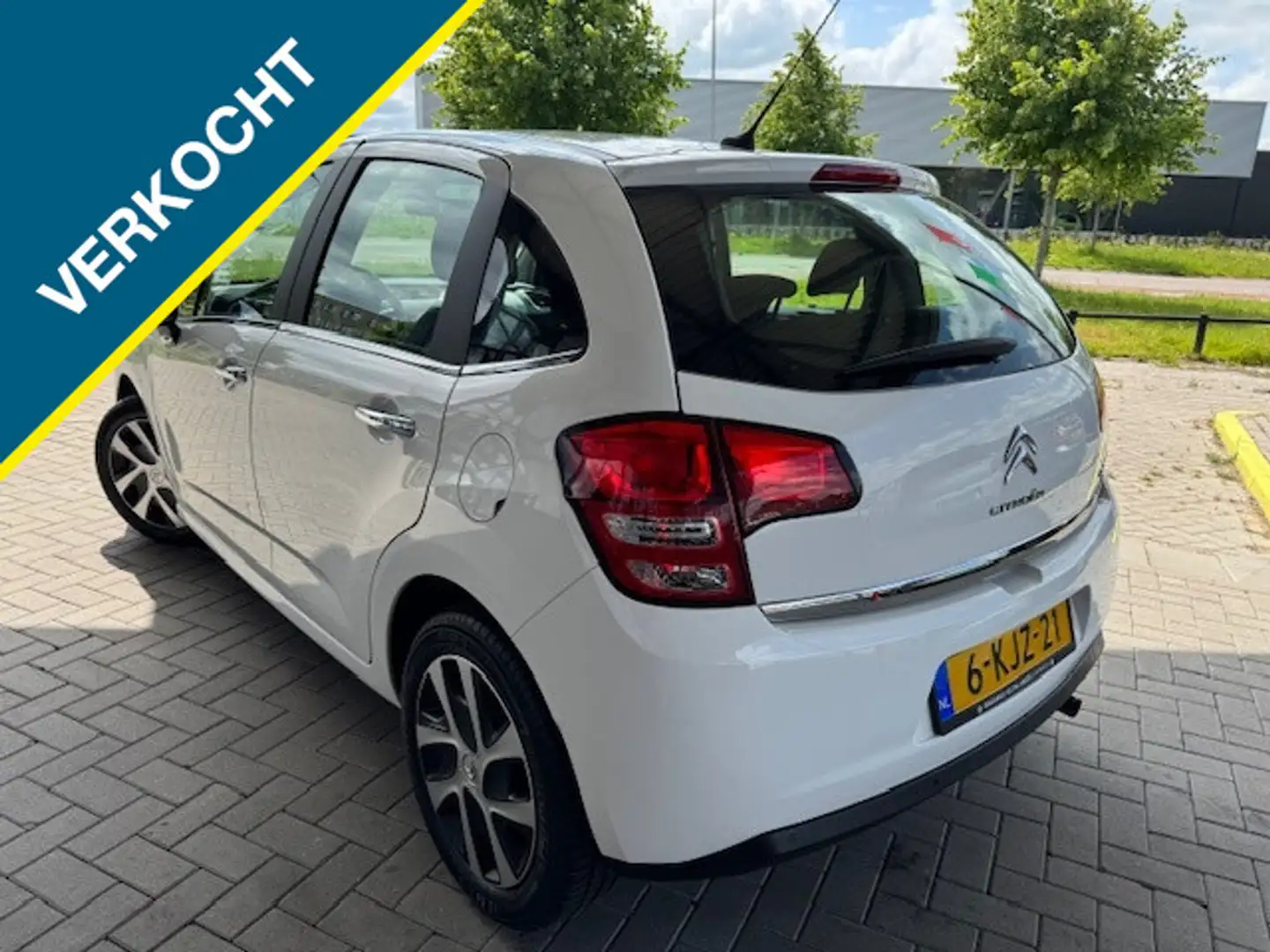 Citroen C3 VERKOCHT!! 1.2 VTi COLLECTION + ECC/ZENITH/CRUISE/ Blanc - 2