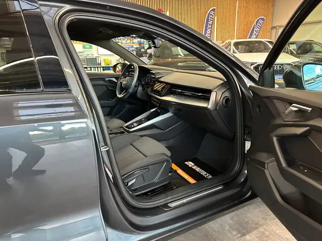 Audi A3 view 9