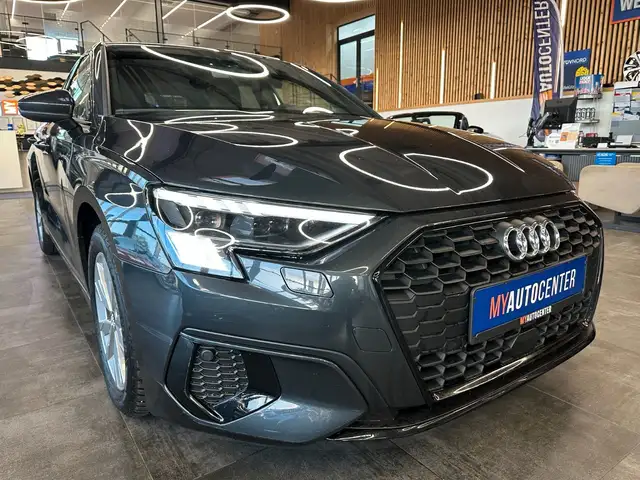 Audi A3 view 3