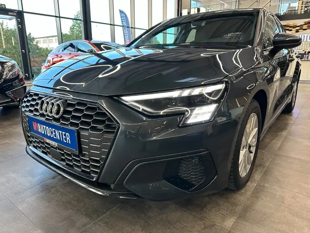 Audi A3 view 4