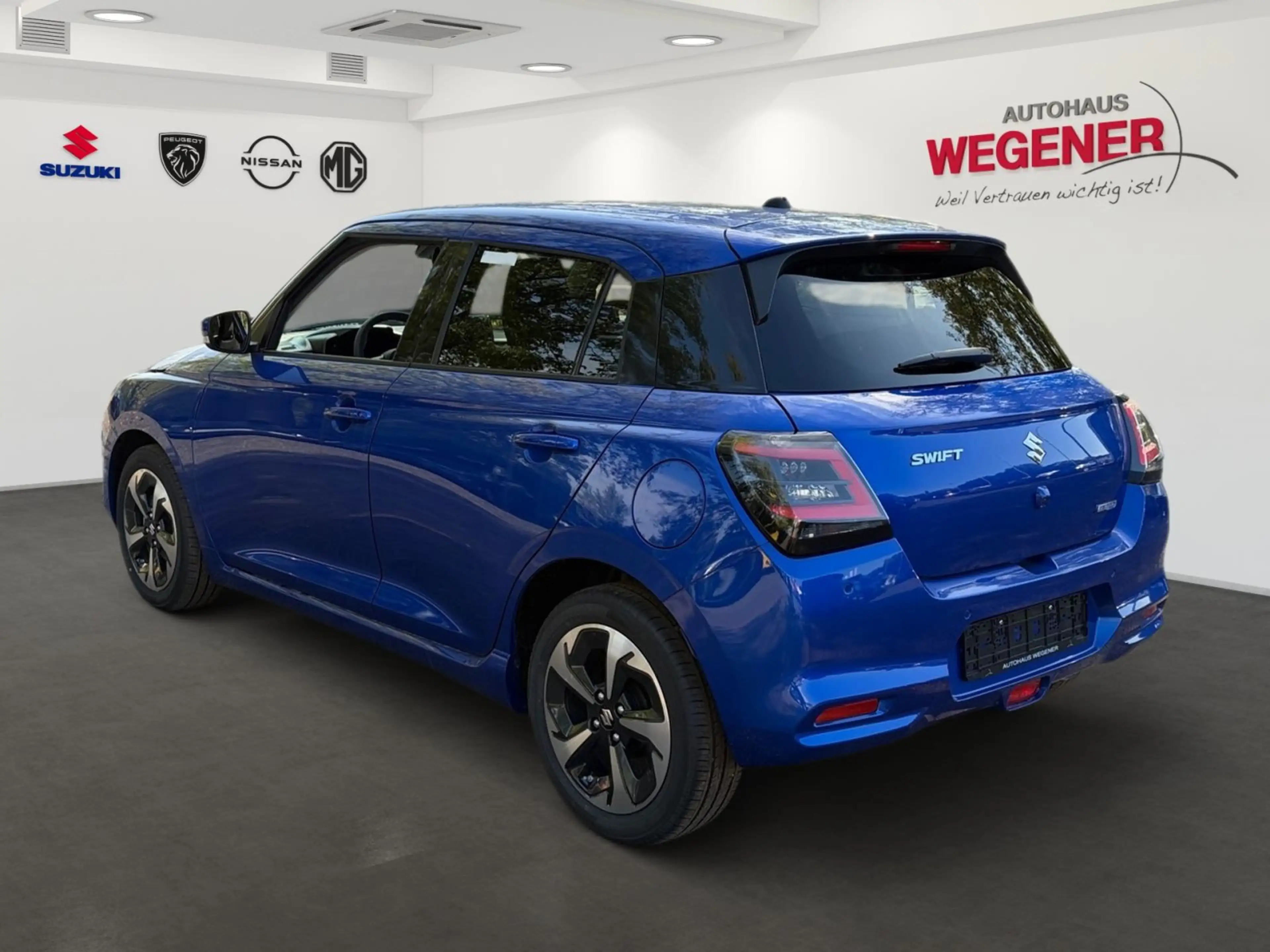 Suzuki Swift Comfort+ CVT HYBRID LED Navi SHZ Kamera — photo 4
