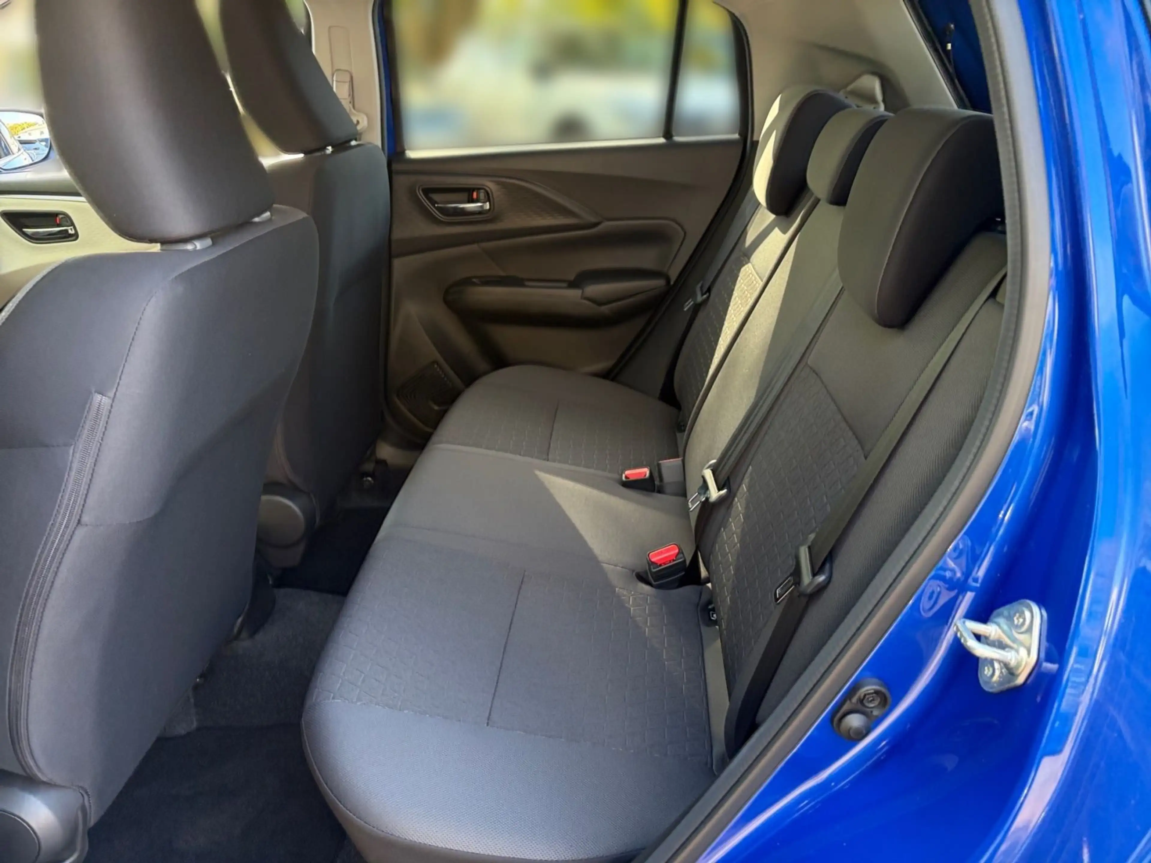 Suzuki Swift Comfort+ CVT HYBRID LED Navi SHZ Kamera — photo 11
