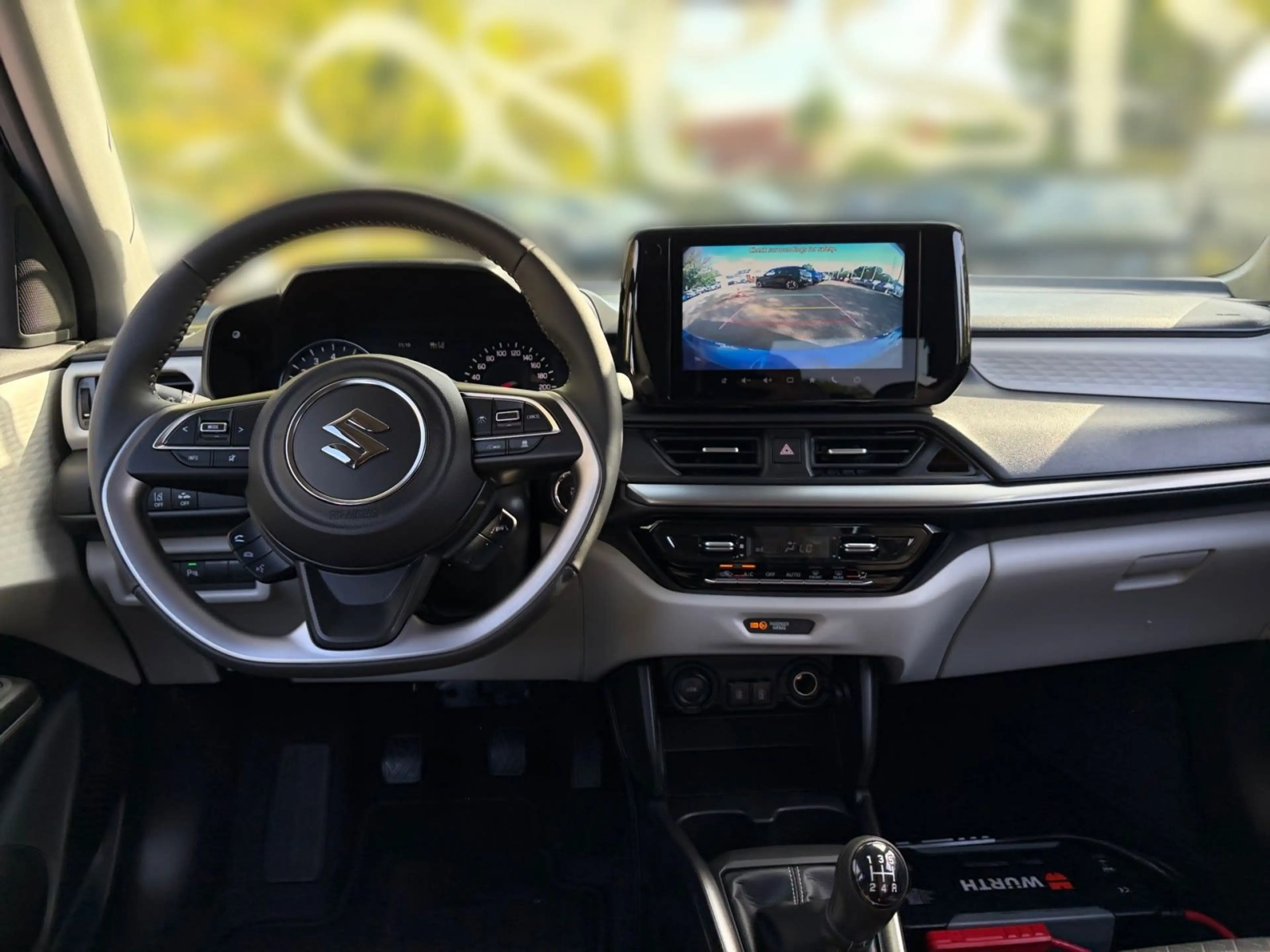 Suzuki Swift Comfort+ CVT HYBRID LED Navi SHZ Kamera — photo 10
