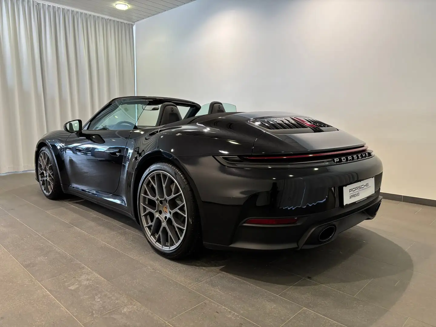 Porsche 911 Carrera Cabriolet Schwarz - 2