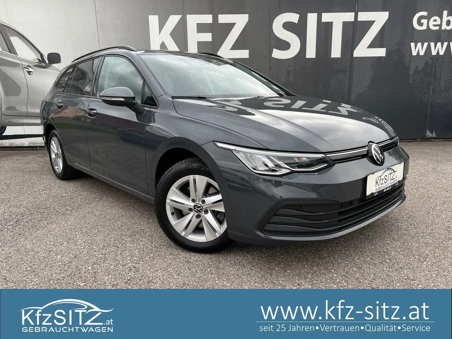 Volkswagen Golf Variant 2,0 TDI Life DSG Grau - 1