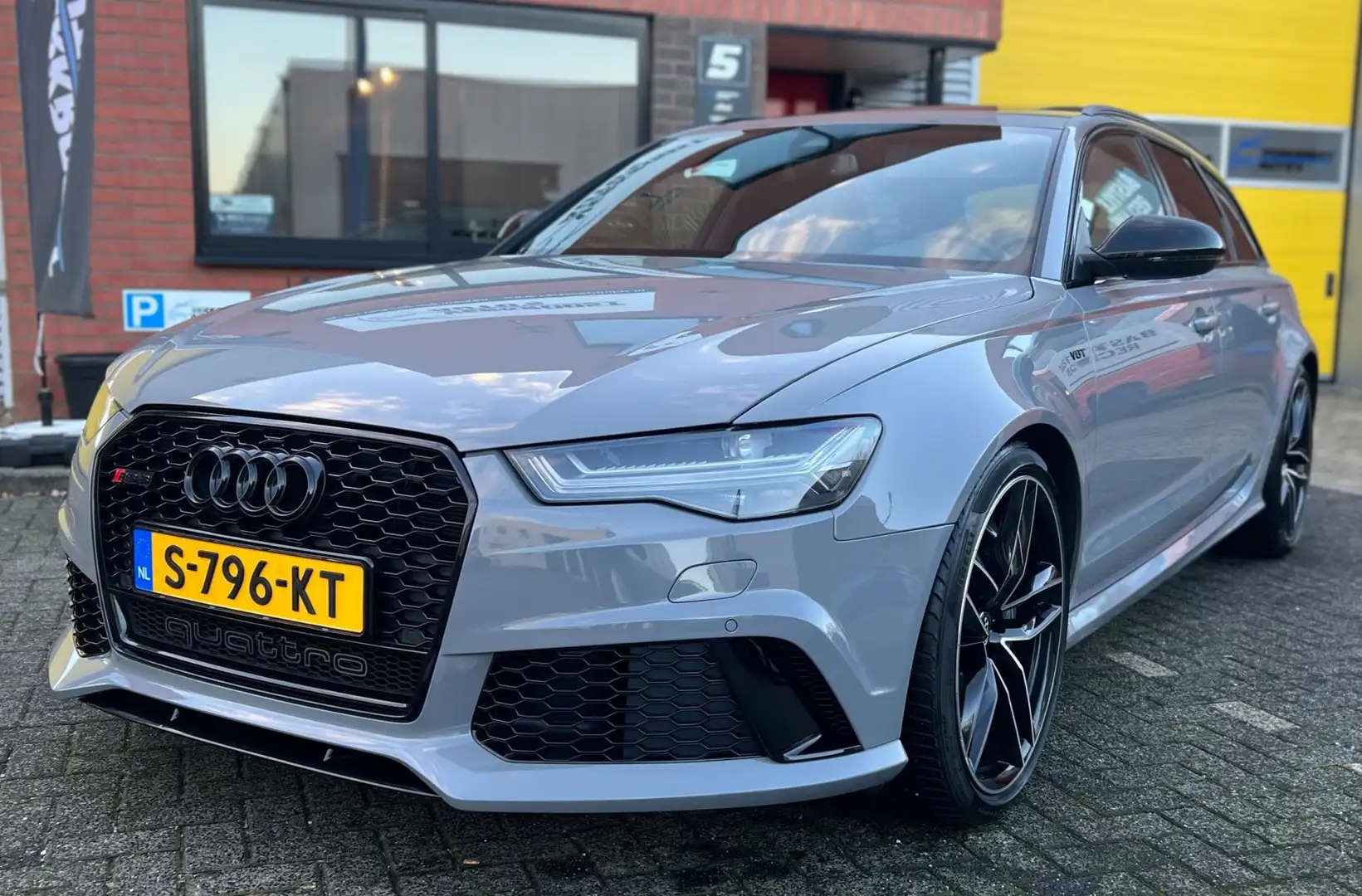 Audi RS6 4.0 TFSI quattro Pro Line Plus.keramic. camera. me Gris - 2