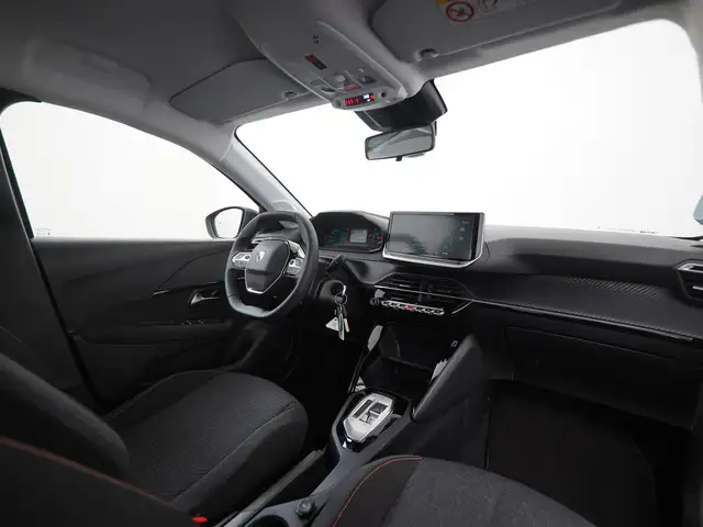 Peugeot 208 view 2