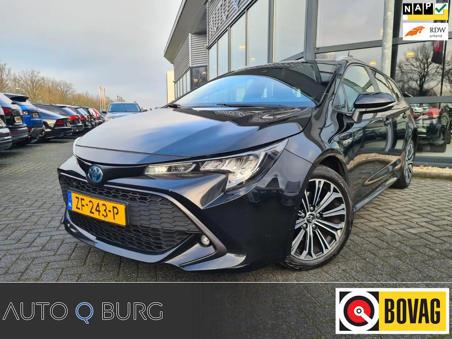 Toyota Corolla Touring Sports 2.0 Hybrid First Edition | ACTIE PR Noir - 1