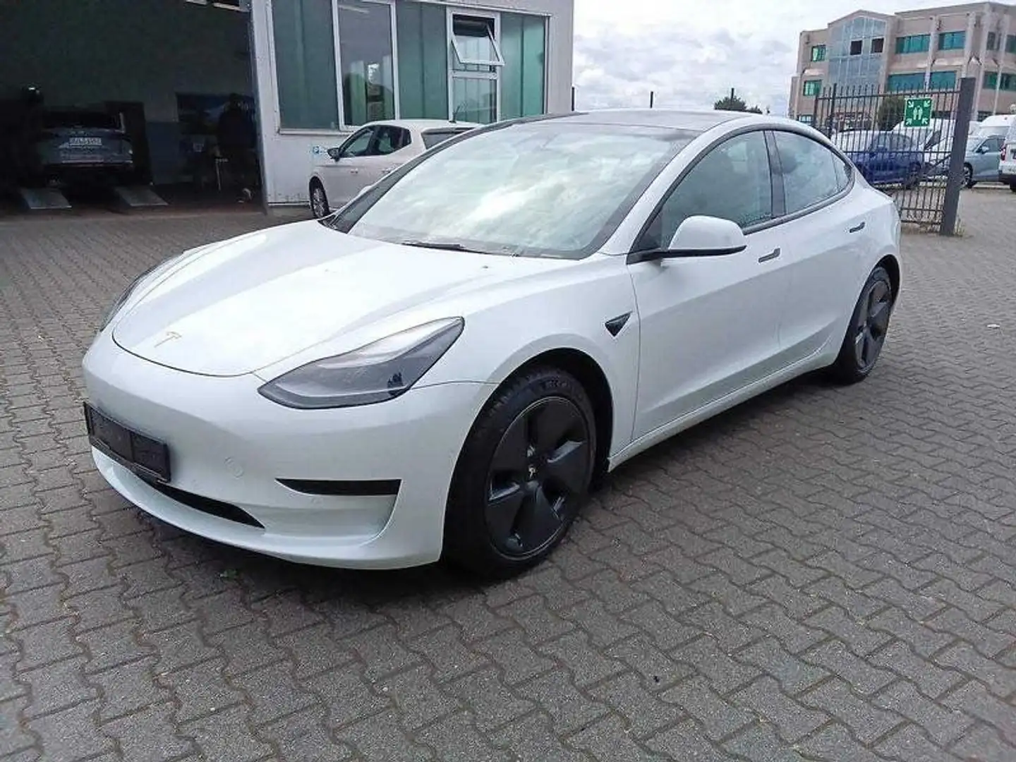 Tesla Model 3 RWD Kamera/360°/ACC/AUT/KeyLess/LED/Navi Weiß - 1