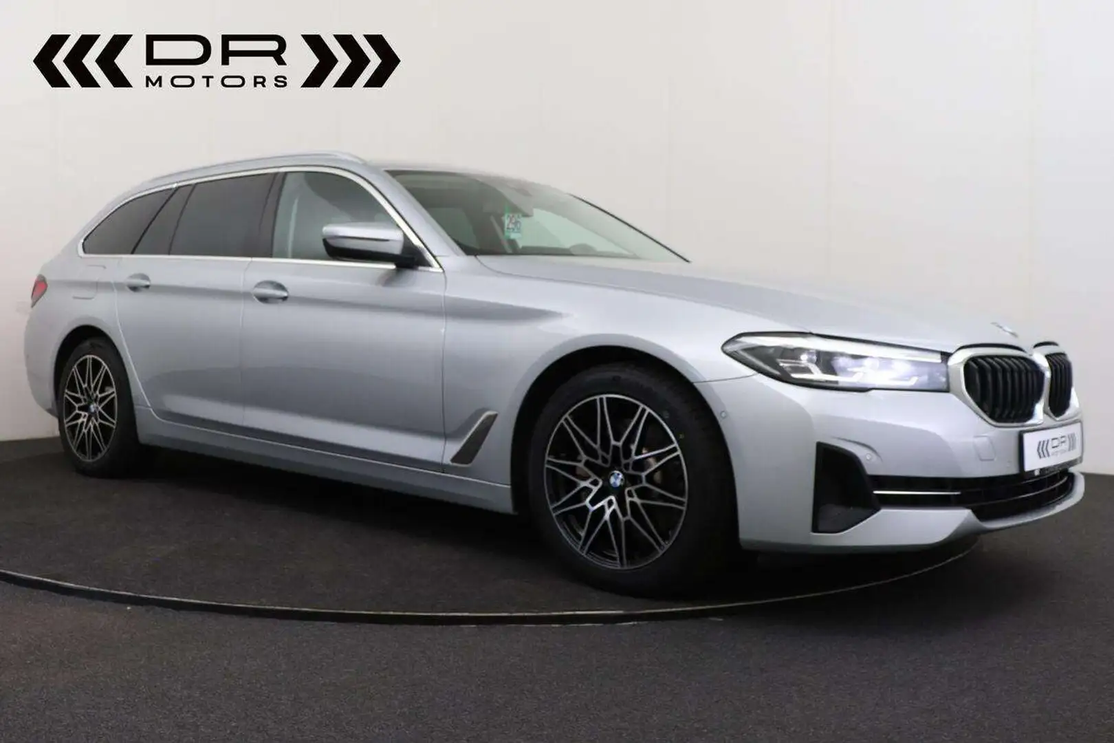 BMW 530 e TOURING FACELIFT - NAVI - DAB - TREKHAAK Argent - 2