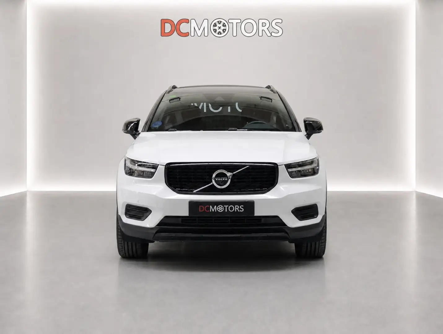 Volvo XC40 1.5 T4 RECHARGE R-DESIGN DCT 5P Blanco - 2