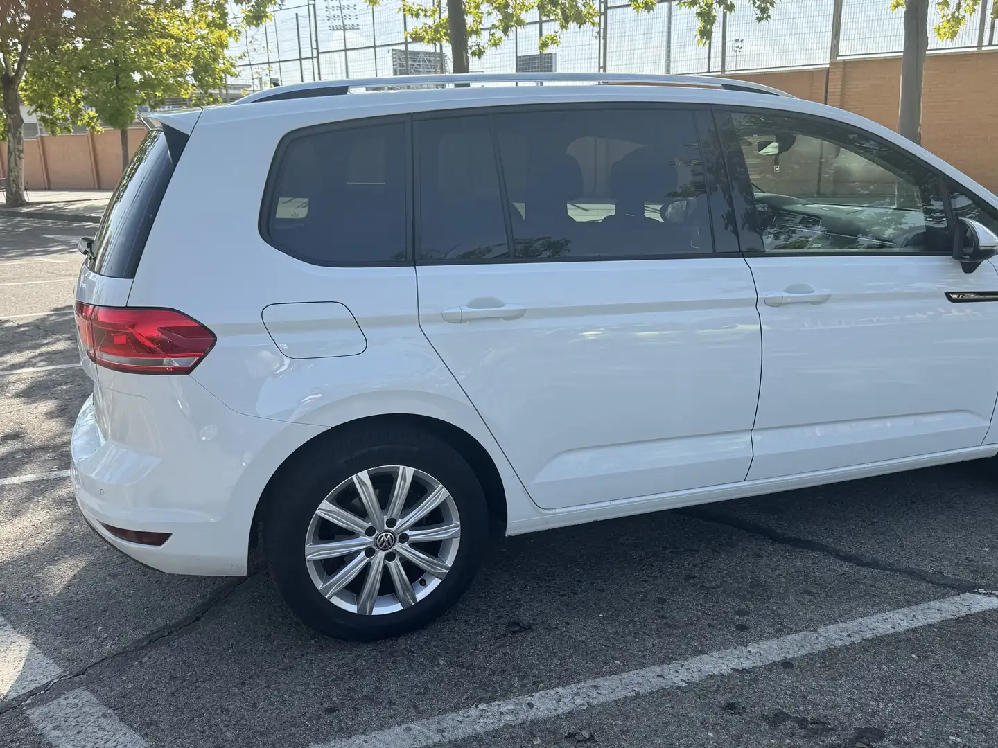 Volkswagen Touran 1.4 TSI BMT Advance 110kW - 2