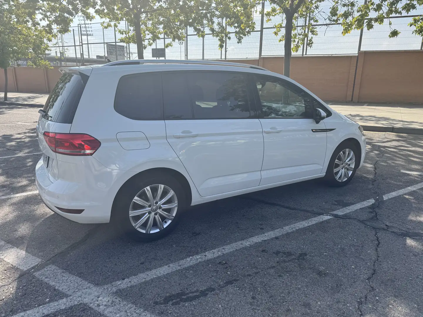 Volkswagen Touran 1.4 TSI BMT Advance 110kW - 1