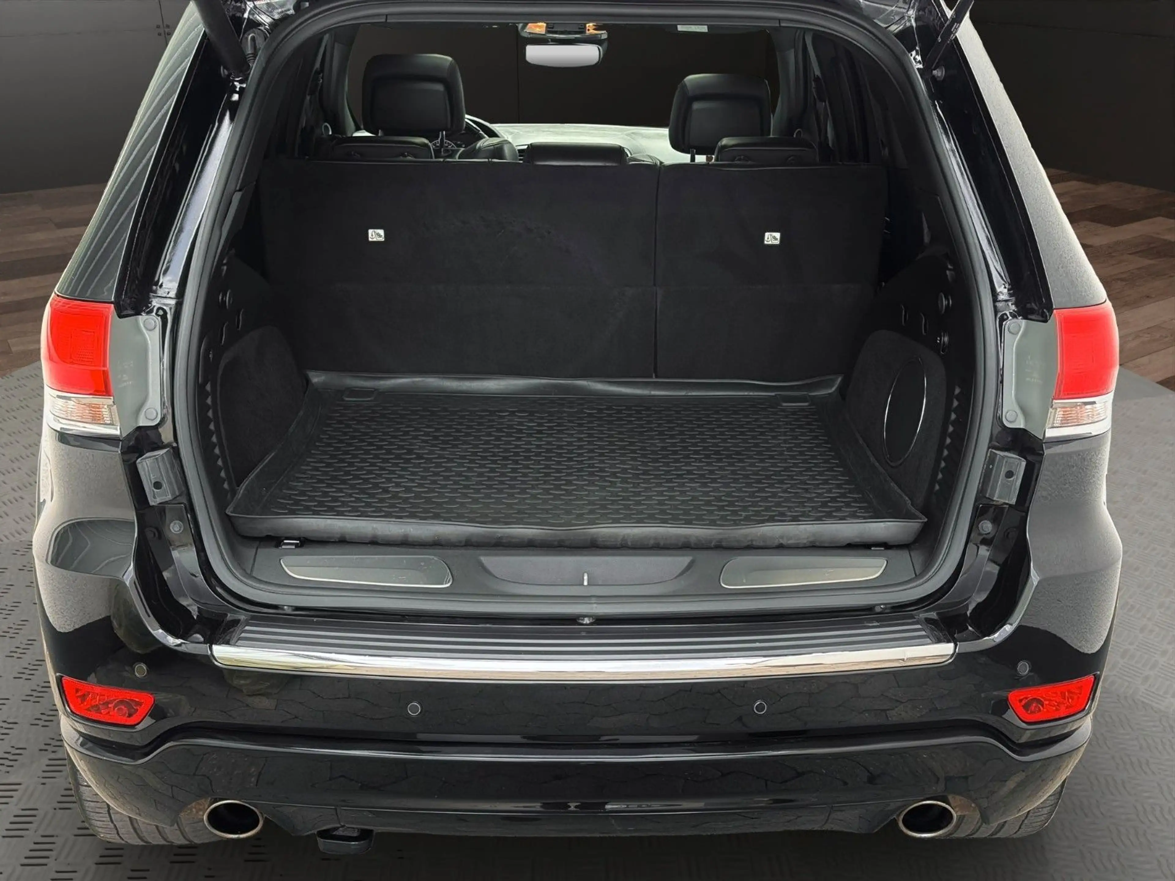 Jeep Grand Cherokee 3.0 CRD Overland AHK°ACC°PANO°20" — photo 6