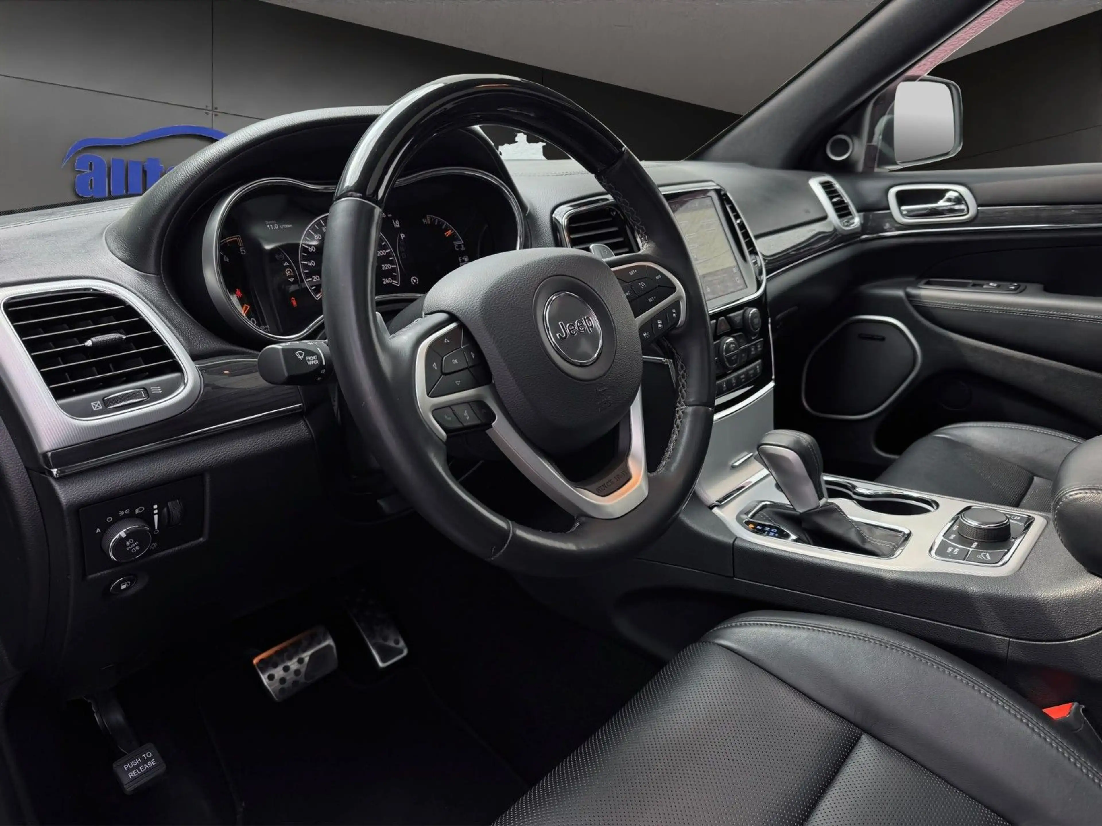 Jeep Grand Cherokee 3.0 CRD Overland AHK°ACC°PANO°20" — photo 15