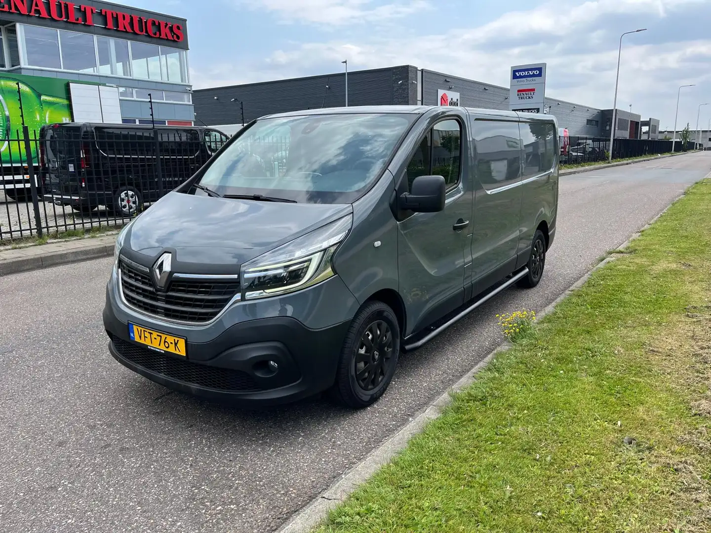 Renault Trafic T29 20.dci L2 H1, Airco, Nav, Camera Gris - 2