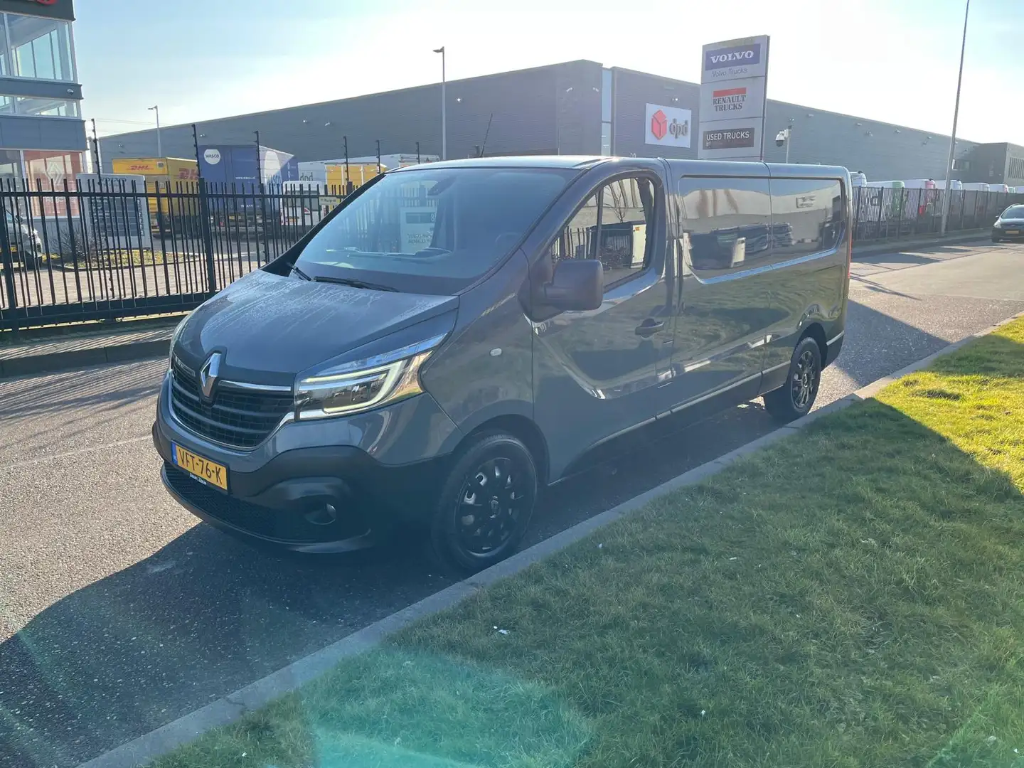 Renault Trafic T29 20.dci L2 H1, Airco, Nav, Camera Grijs - 2