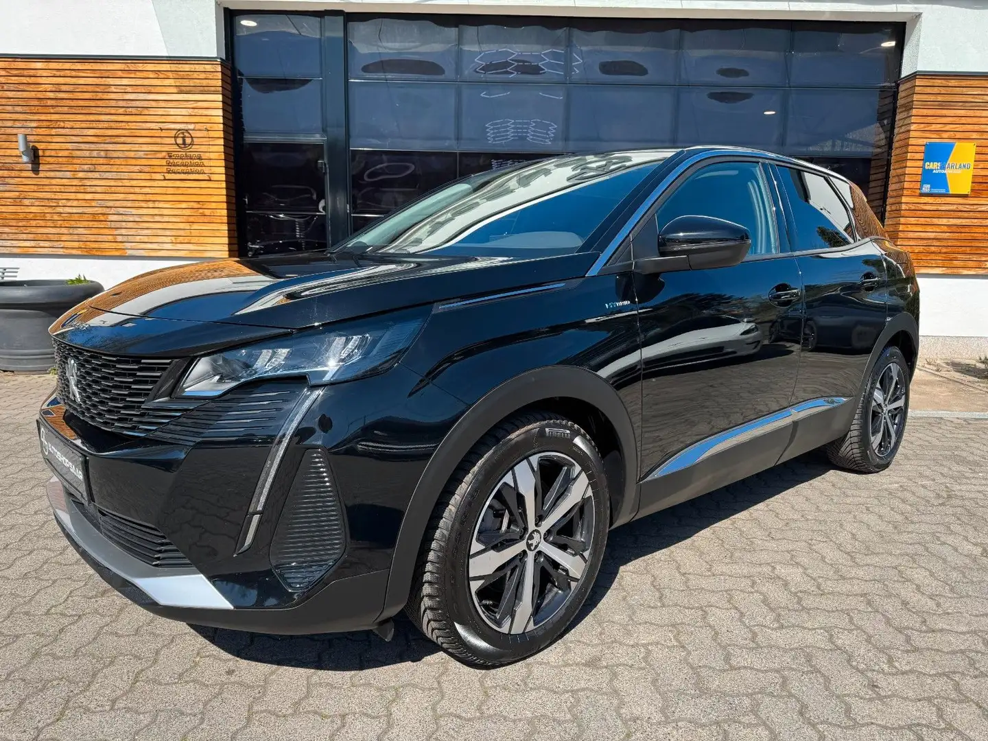 Peugeot 3008 Hybrid 225 Allure/NAVI/KAMERA/SHZ Schwarz - 2