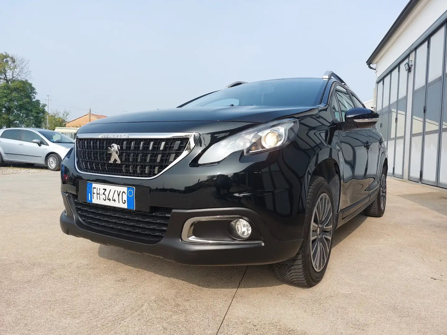 Peugeot 2008 1.2 puretech Active 82cv - 1